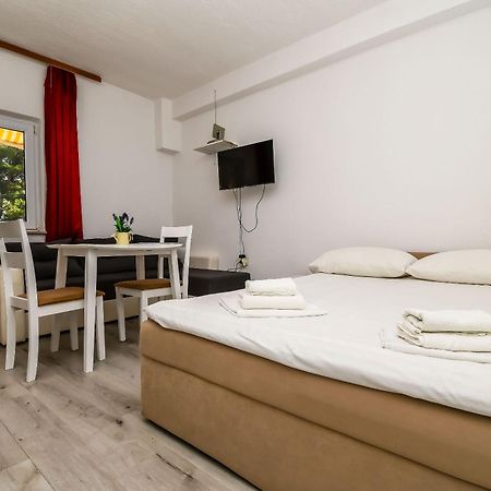 Apartments Martina Marina Dış mekan fotoğraf